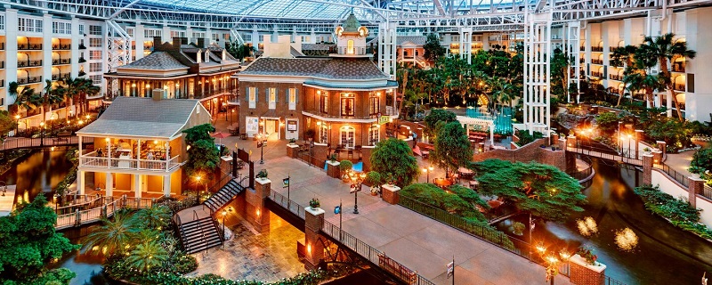 pizza delivery to opryland hotel